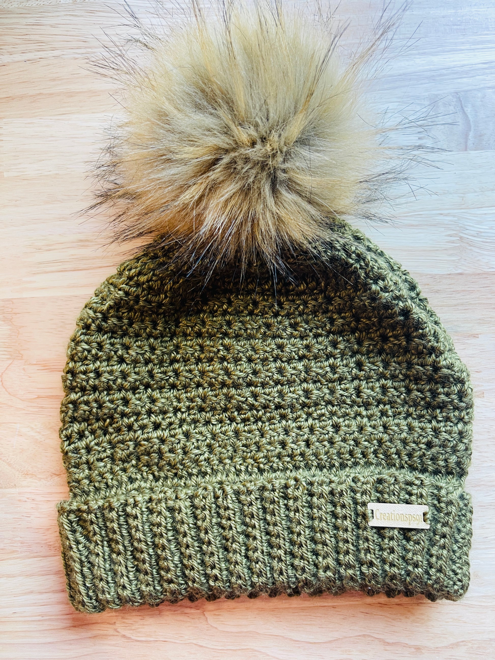 Handmade crochet women green beanie with detachable pom pom