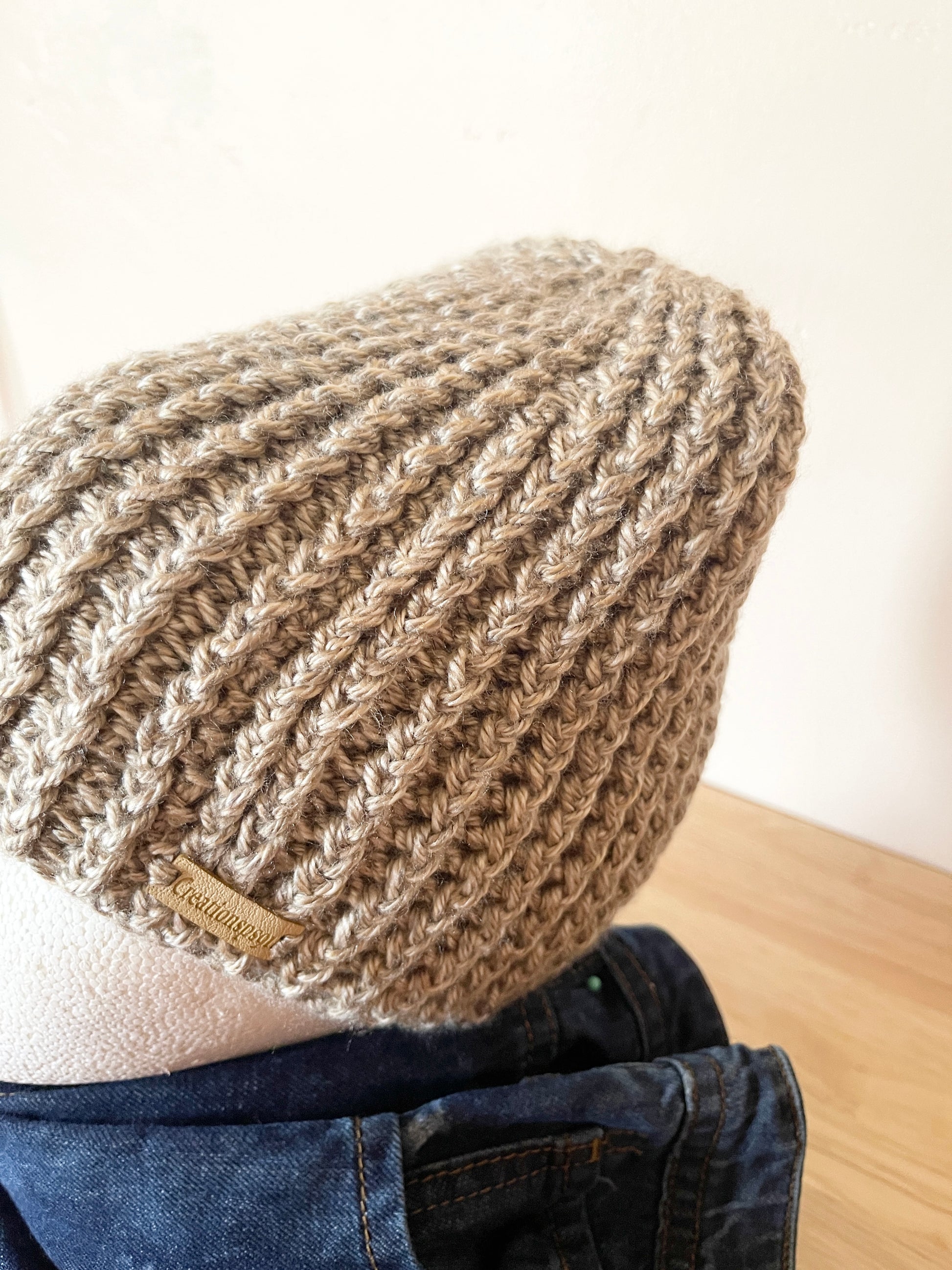 Handmade crochet Unsex beanie , 100% premium acrylic yarn, circumference 22" 9"L, washable and tumble dry
