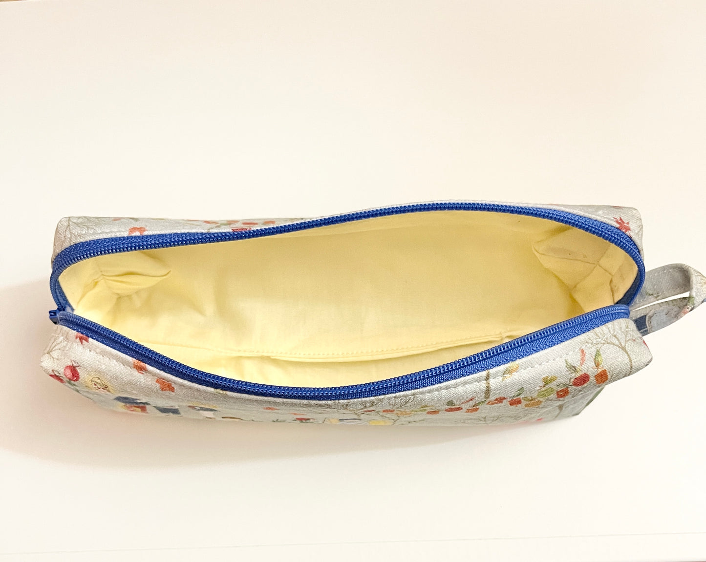 Cotton Pencil Pouch:Lantern & Children Motif